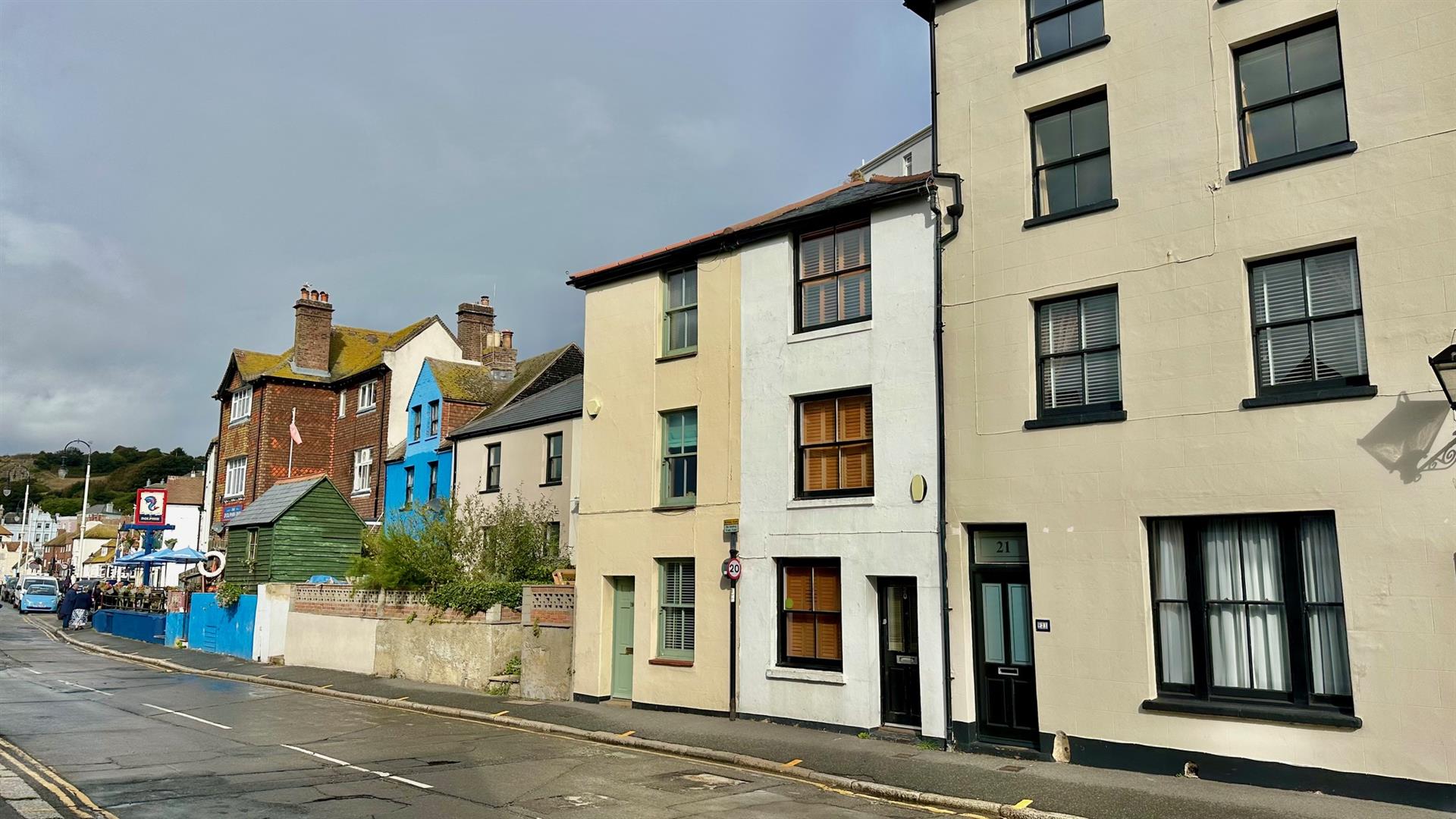 3 bed property in Rock-A-Nore Road, Old Town, Hastings